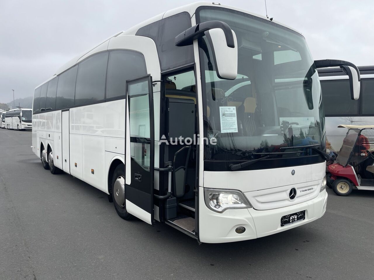 bus pariwisata Mercedes-Benz Travego 16