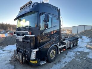 hook lift Volvo FH540 8x4 plow rigged hook truck w/ underlying grader blade and