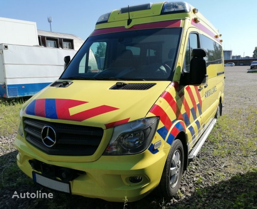 ambulan Mercedes-Benz Sprinter