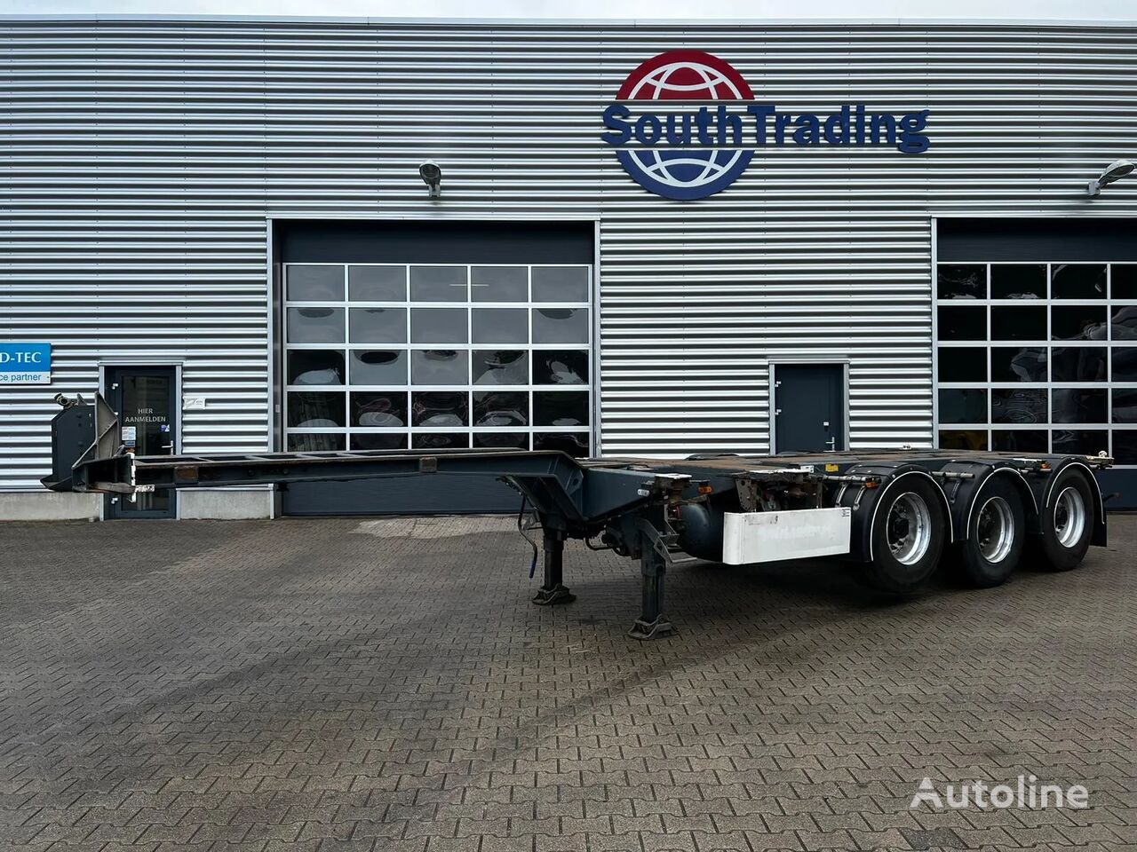 semi-trailer dengan sasis untuk kontainer Pacton T3-010