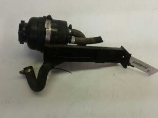 tangki power steering untuk truk ringan Nissan Cabstar 01.04