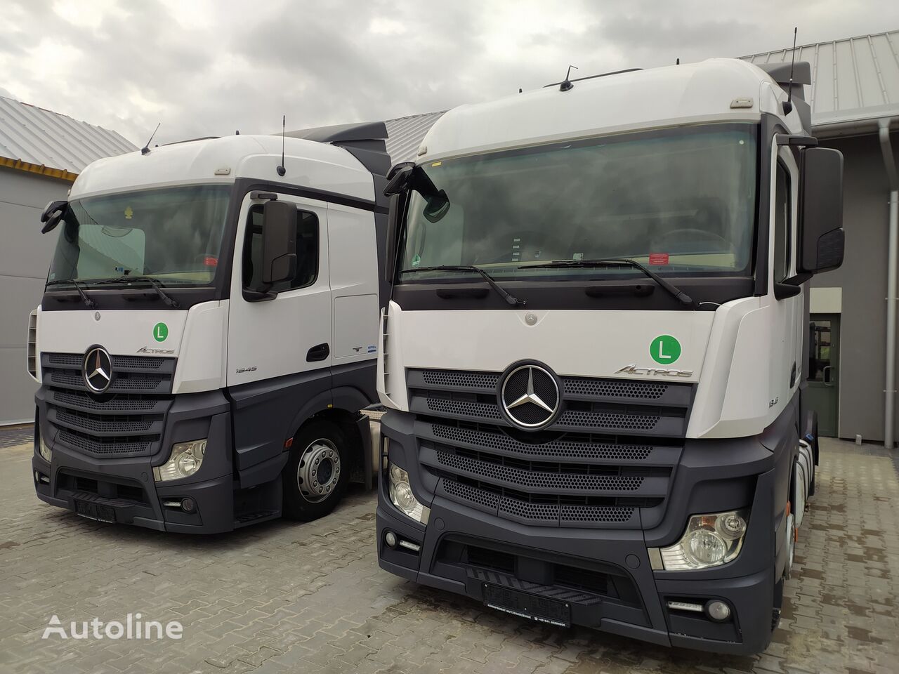 tractor head Mercedes-Benz Actros 1845 / two units /