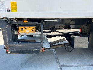 truk berpendingin Renault Premium 430 DXi dijual gambar 10 truk berpendingin Renault Premium 430 DXi gambar 10