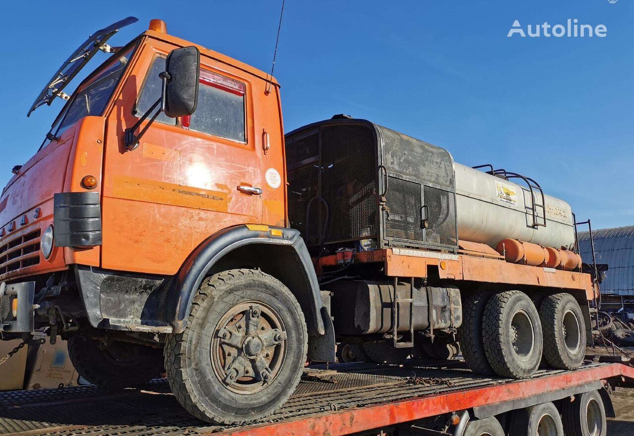 truk tanker KamAZ 53213 untuk suku cadang