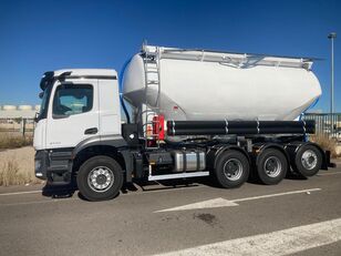 truk tanker Mercedes-Benz ARDOR baru